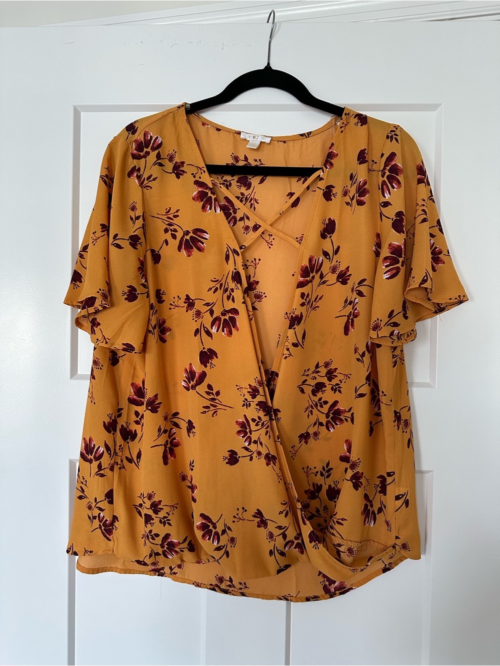 Women’s Charming Charlie Mustard Criss-Cross Floral Short Sleeve Top